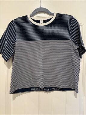 lululemon Seamless Mariner Stripe Cropped T-Shirt Navy White